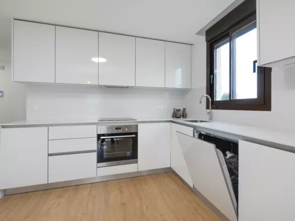 2-bedroom Apartment In Villamartin, Spain (80 M²)