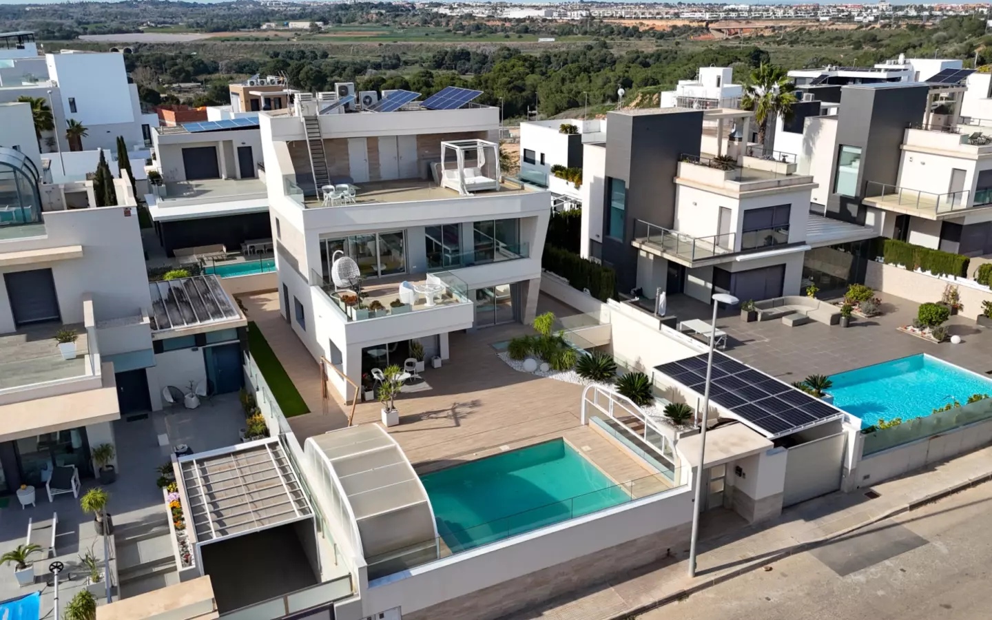 4-bedroom Villa In Orihuela Costa, Spain (349 M²)