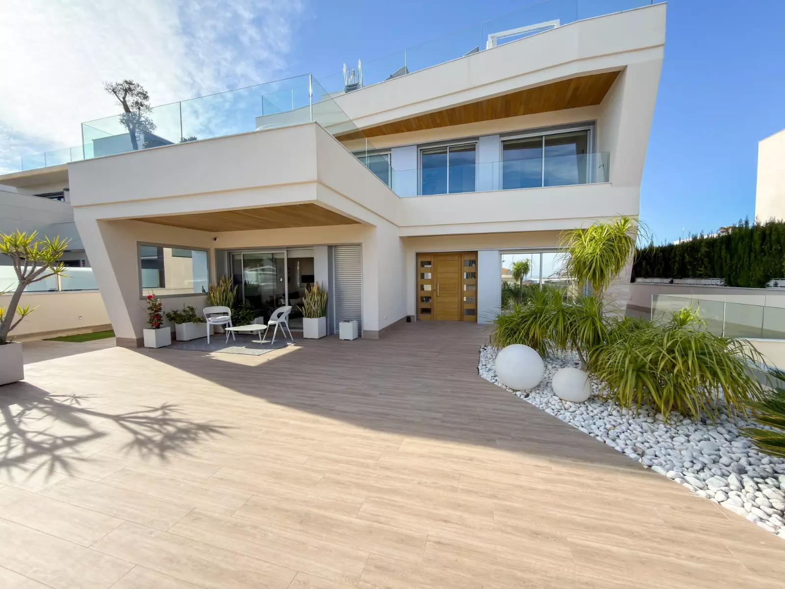 4-bedroom Villa In Orihuela Costa, Spain (349 M²)
