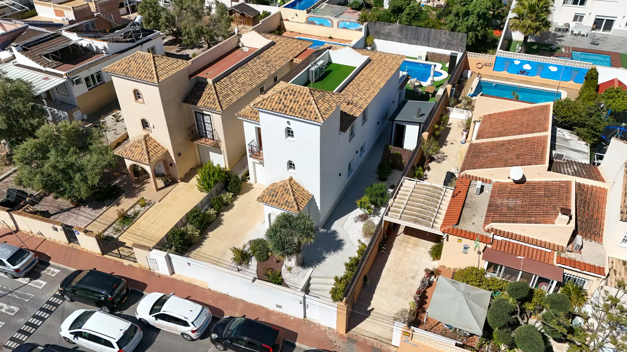 4-bedroom Villa In Torrevieja, Spain (245 M²)