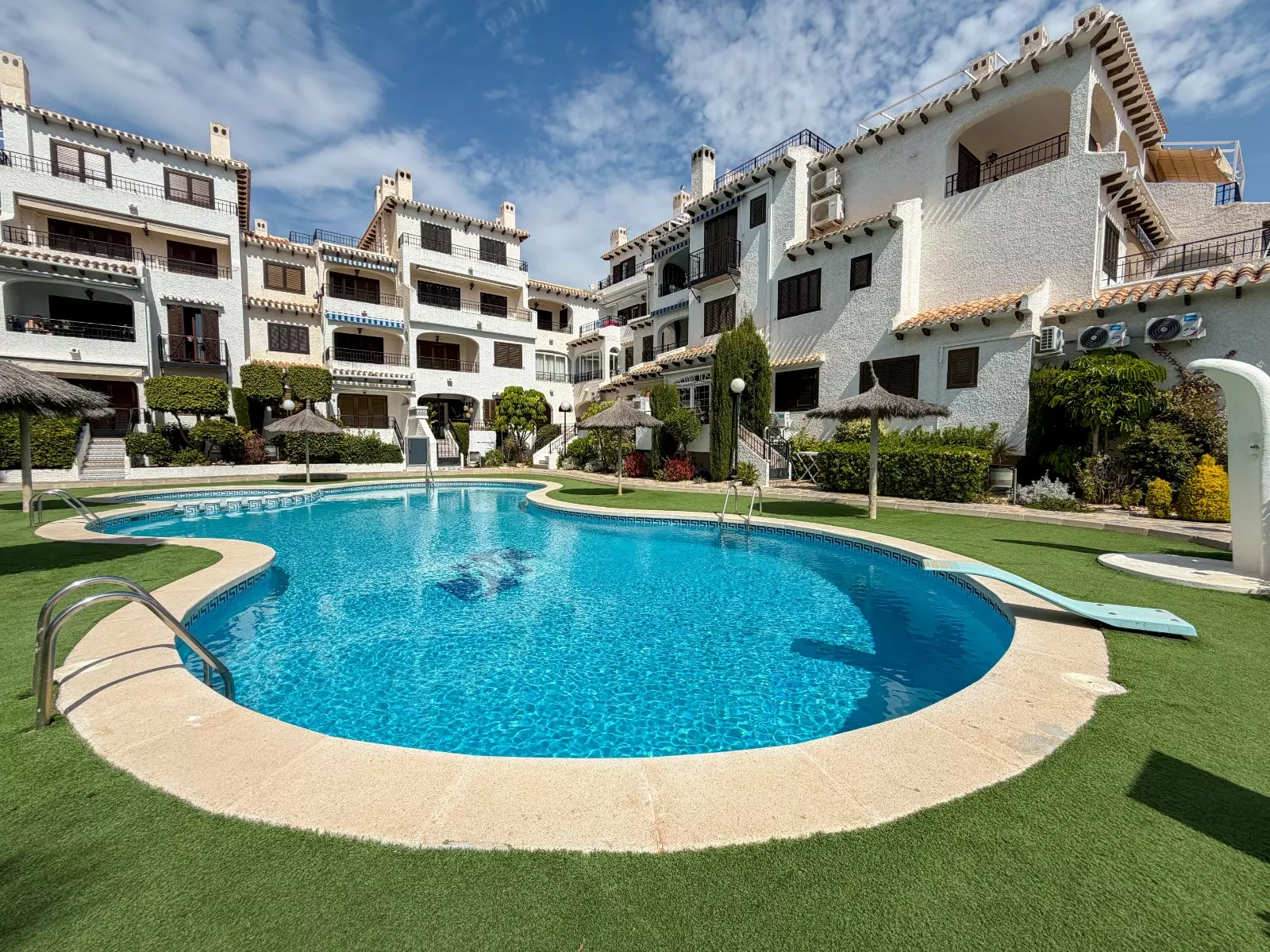 2-bedroom Property In Orihuela Costa, Spain (71 M²)