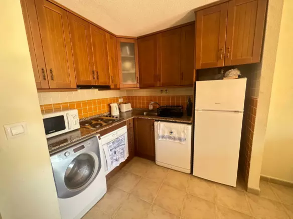 3-bedroom Apartment In Torrevieja, Spain (78 M²)