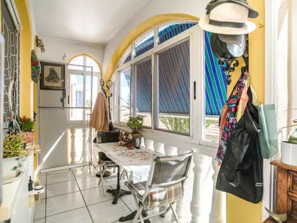 4-bedroom Apartment In Alicante, Spain (110 M²)