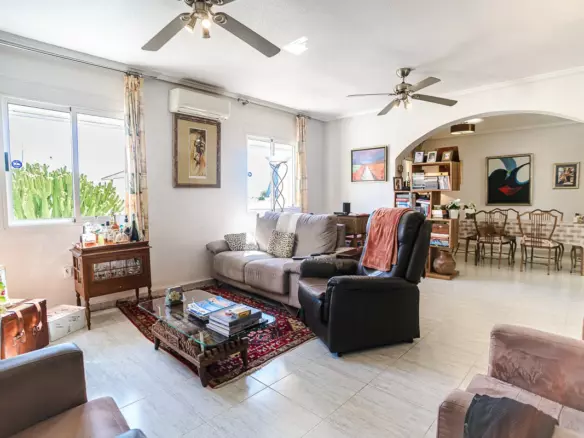4-bedroom Apartment In Alicante, Spain (110 M²)