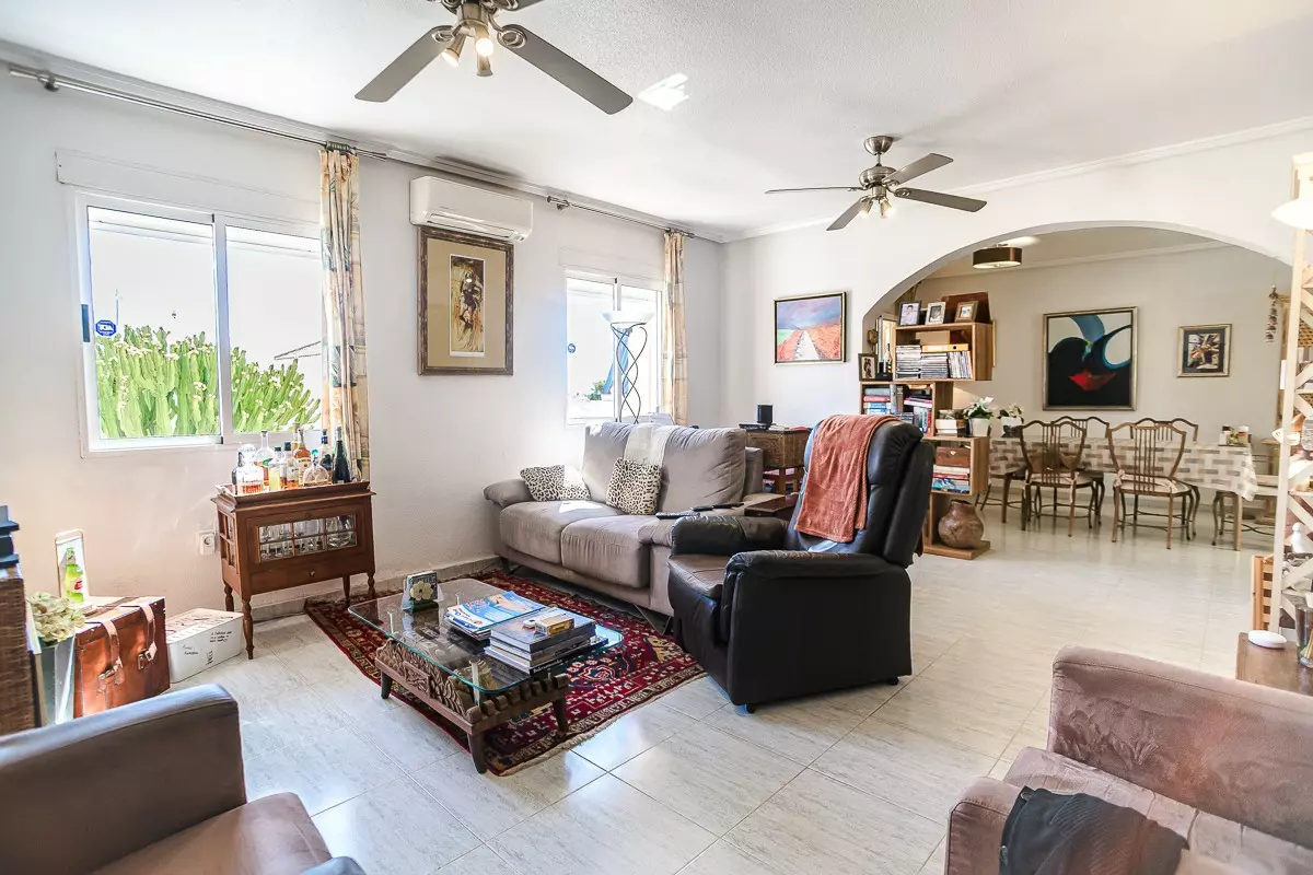 4-bedroom Apartment In Alicante, Spain (110 M²)
