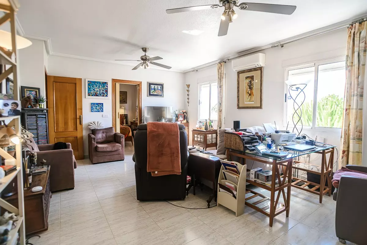 4-bedroom Apartment In Alicante, Spain (110 M²)