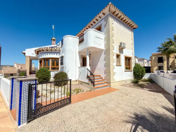 3-bedroom Villa In Algorfa, Spain (141 M²)