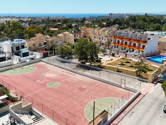 2-bedroom Property In Orihuela Costa, Spain (60 M²)