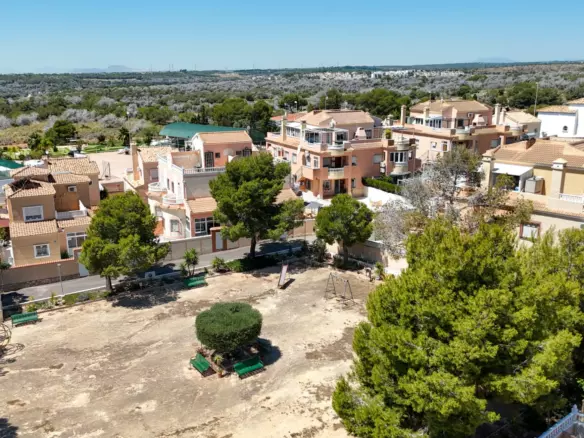 2-bedroom Property In Orihuela Costa, Spain (60 M²)