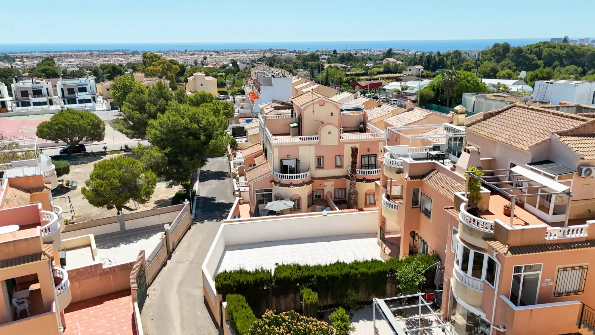 2-bedroom Property In Orihuela Costa, Spain (60 M²)