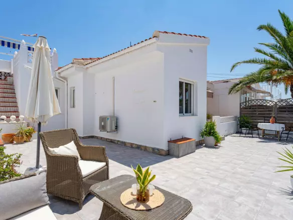 2-bedroom Apartment In Rojales, Spain (59 M²)
