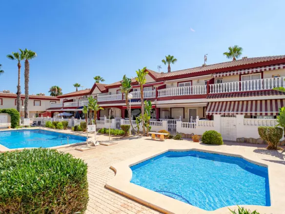 3-bedroom Townhouse In Rojales, Spain (126 M²)