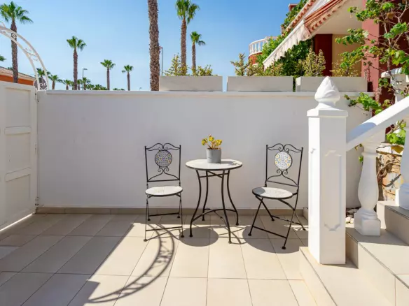 3-bedroom Townhouse In Rojales, Spain (126 M²)