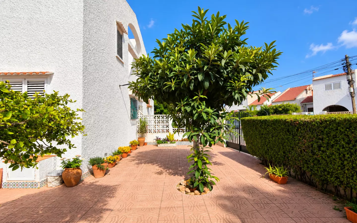2-bedroom Town House In Torrevieja, Spain (70 M²)