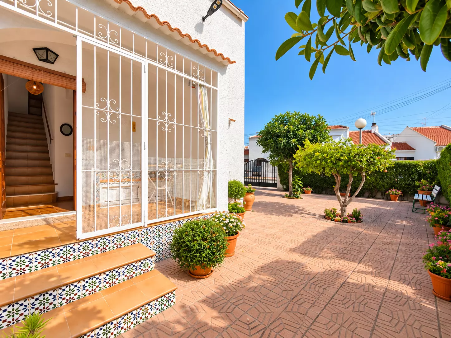 2-bedroom Town House In Torrevieja, Spain (70 M²)