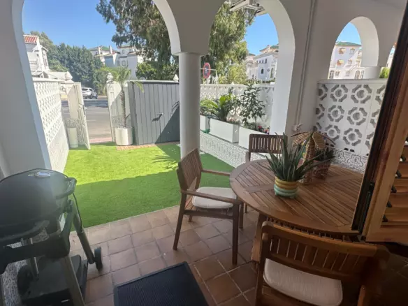 3-bedroom Town House In Torrevieja, Spain (107 M²)