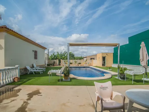7-bedroom Villa In Orihuela, Spain (505 M²)