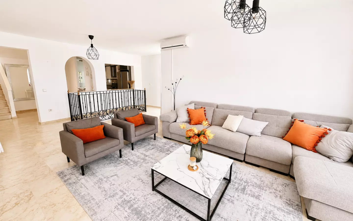 5-bedroom Villa In Orihuela Costa, Spain (550 M² Plot)