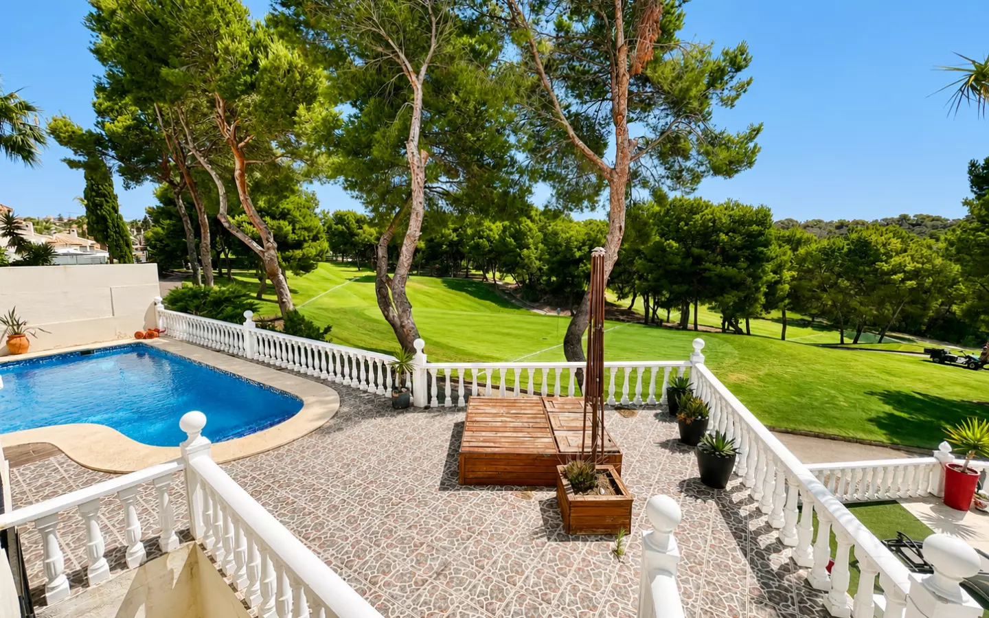 5-bedroom Villa In Orihuela Costa, Spain (550 M² Plot)