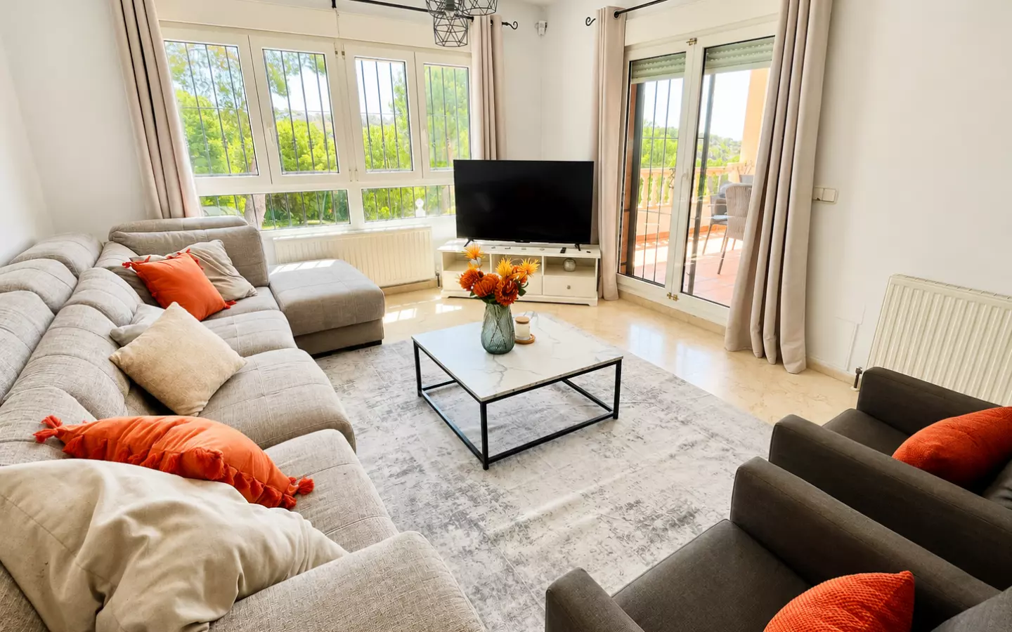 5-bedroom Villa In Orihuela Costa, Spain (550 M² Plot)