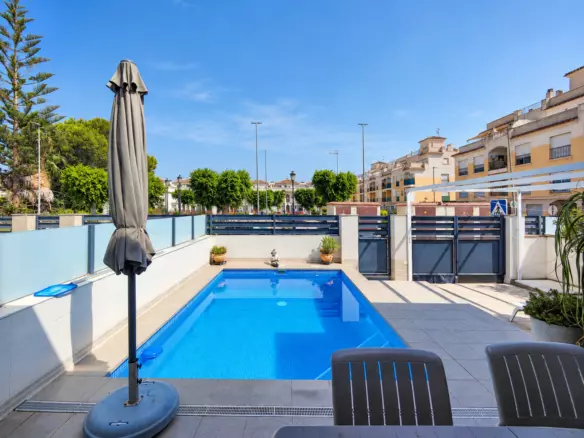 2-bedroom Townhouse In Formentera Del Segura, Spain (84 M²)