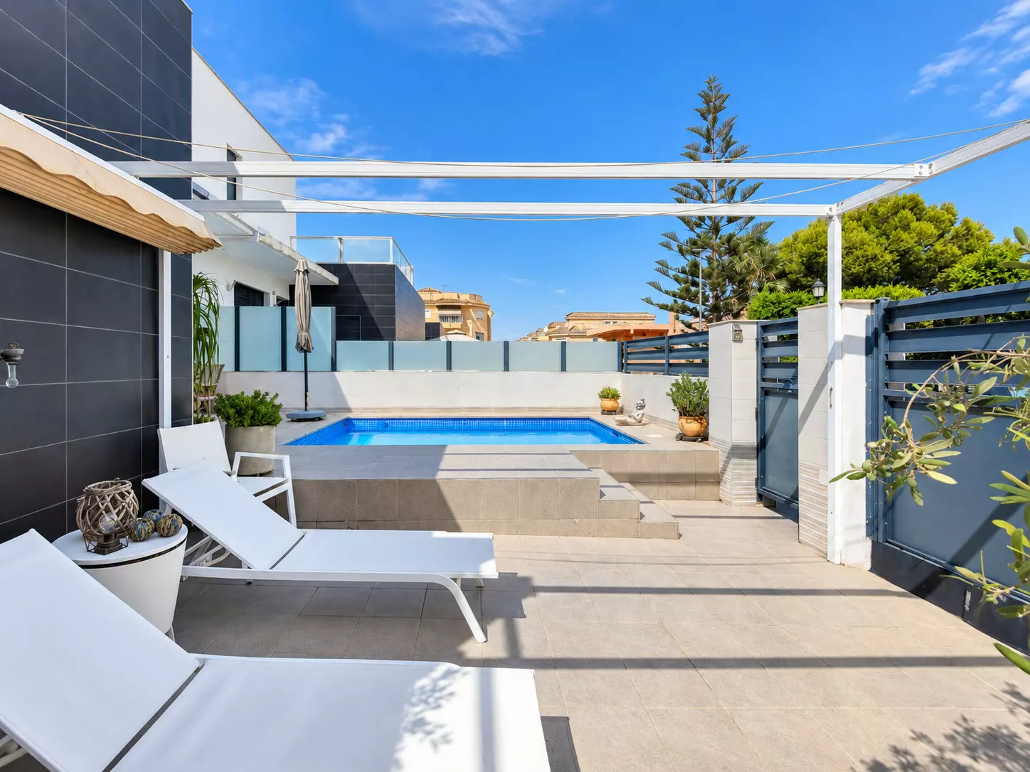 2-bedroom Townhouse In Formentera Del Segura, Spain (84 M²)