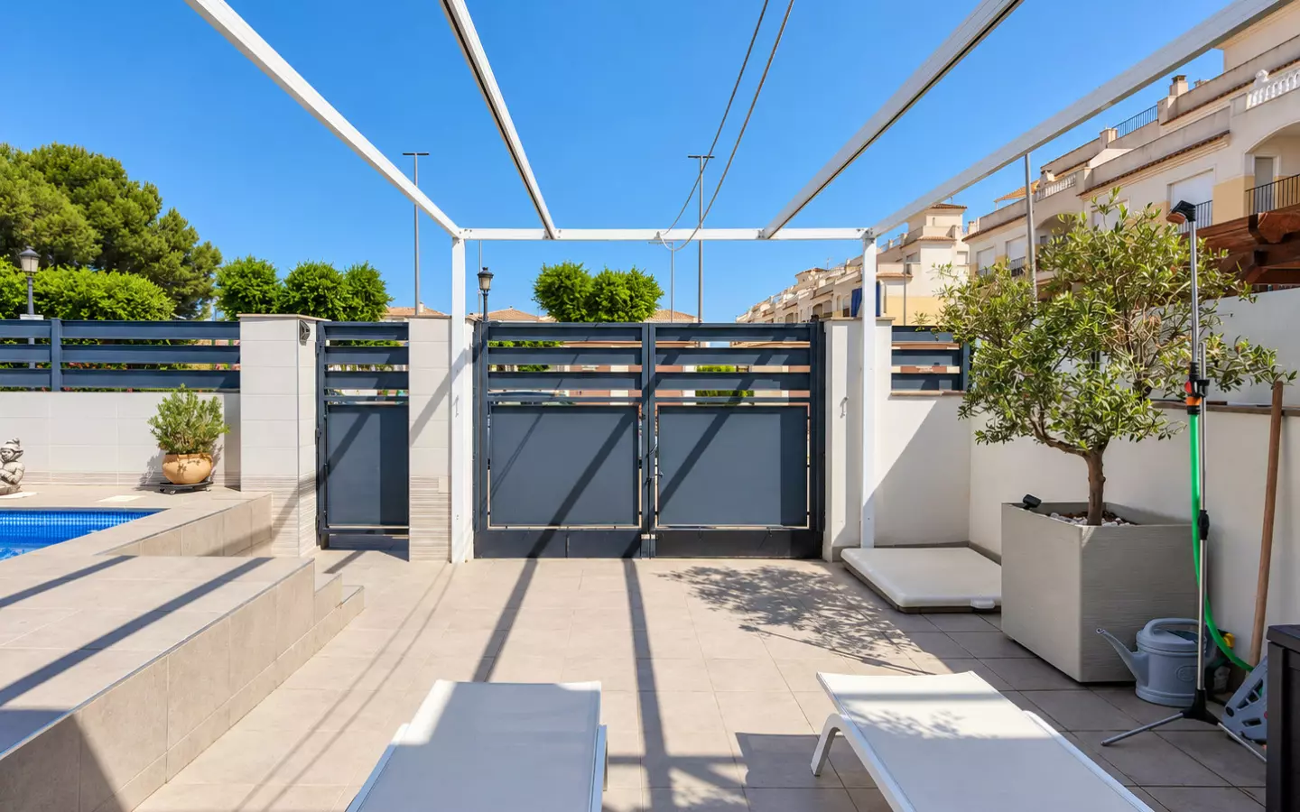 2-bedroom Townhouse In Formentera Del Segura, Spain (84 M²)