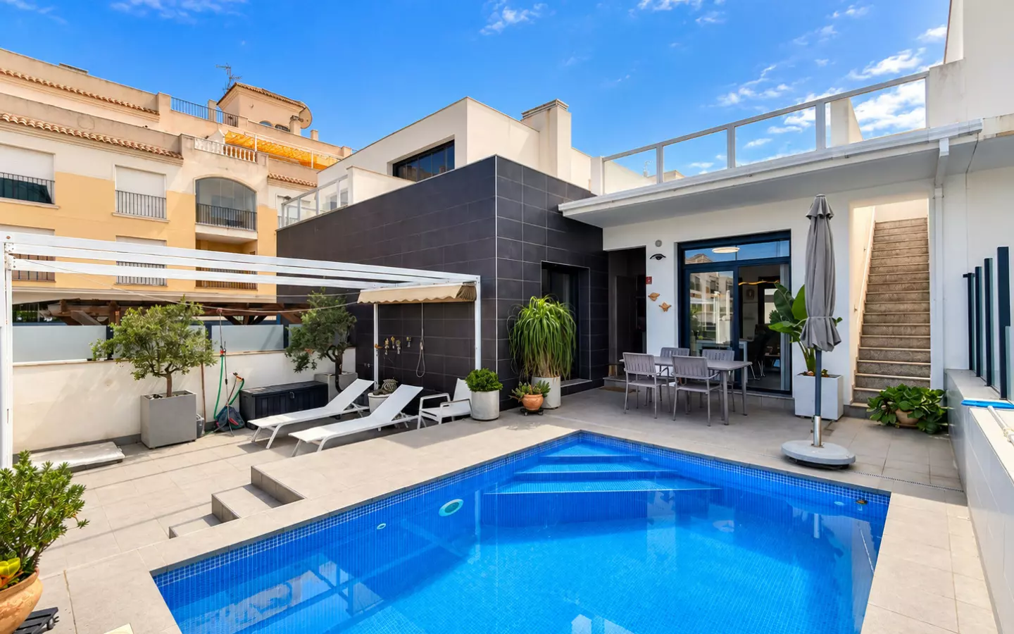 2-bedroom Townhouse In Formentera Del Segura, Spain (84 M²)