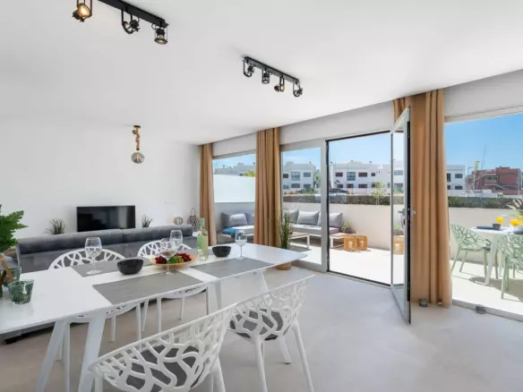3-bedroom Property In Torrevieja, Spain (104 M²)