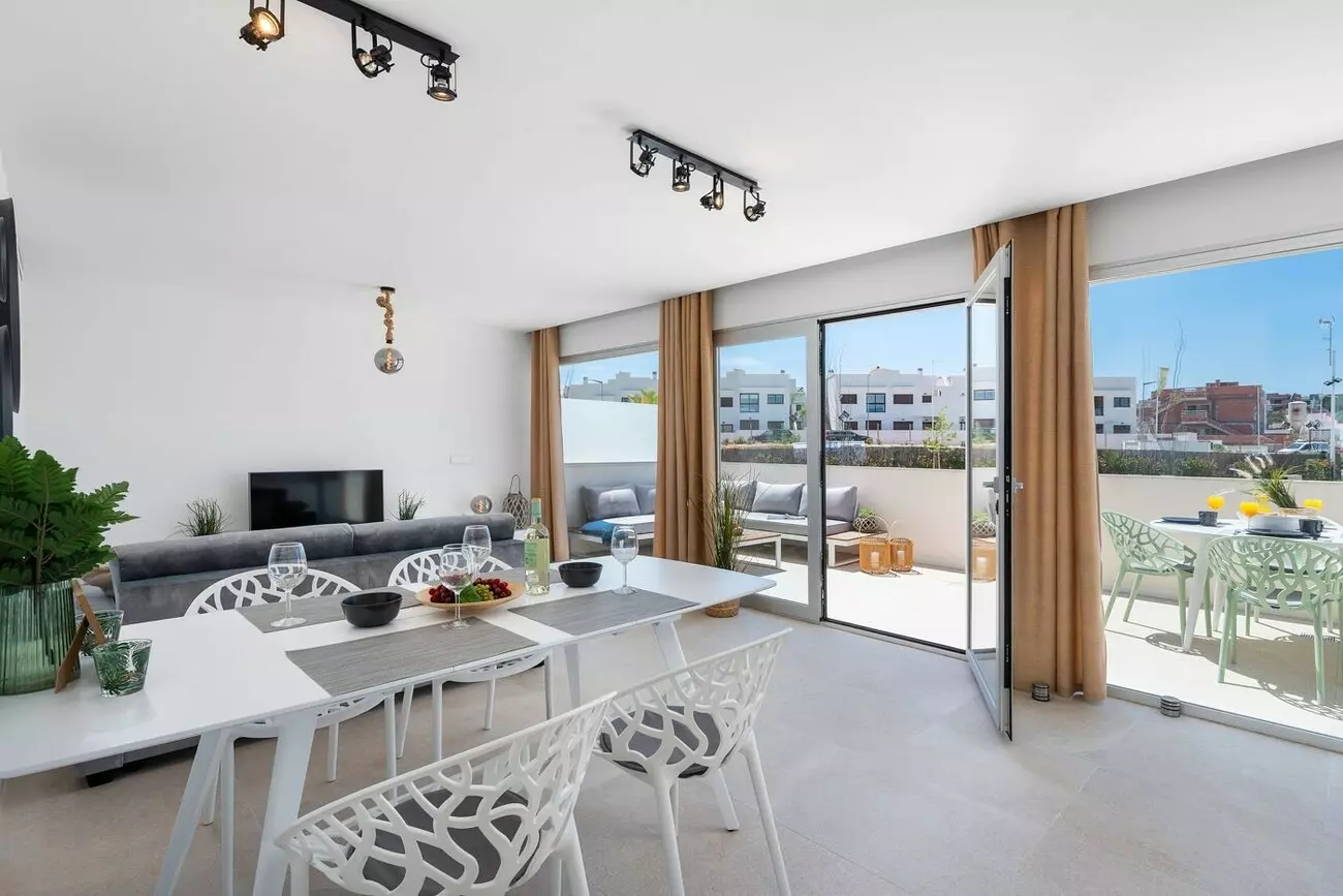 3-bedroom Property In Torrevieja, Spain (104 M²)