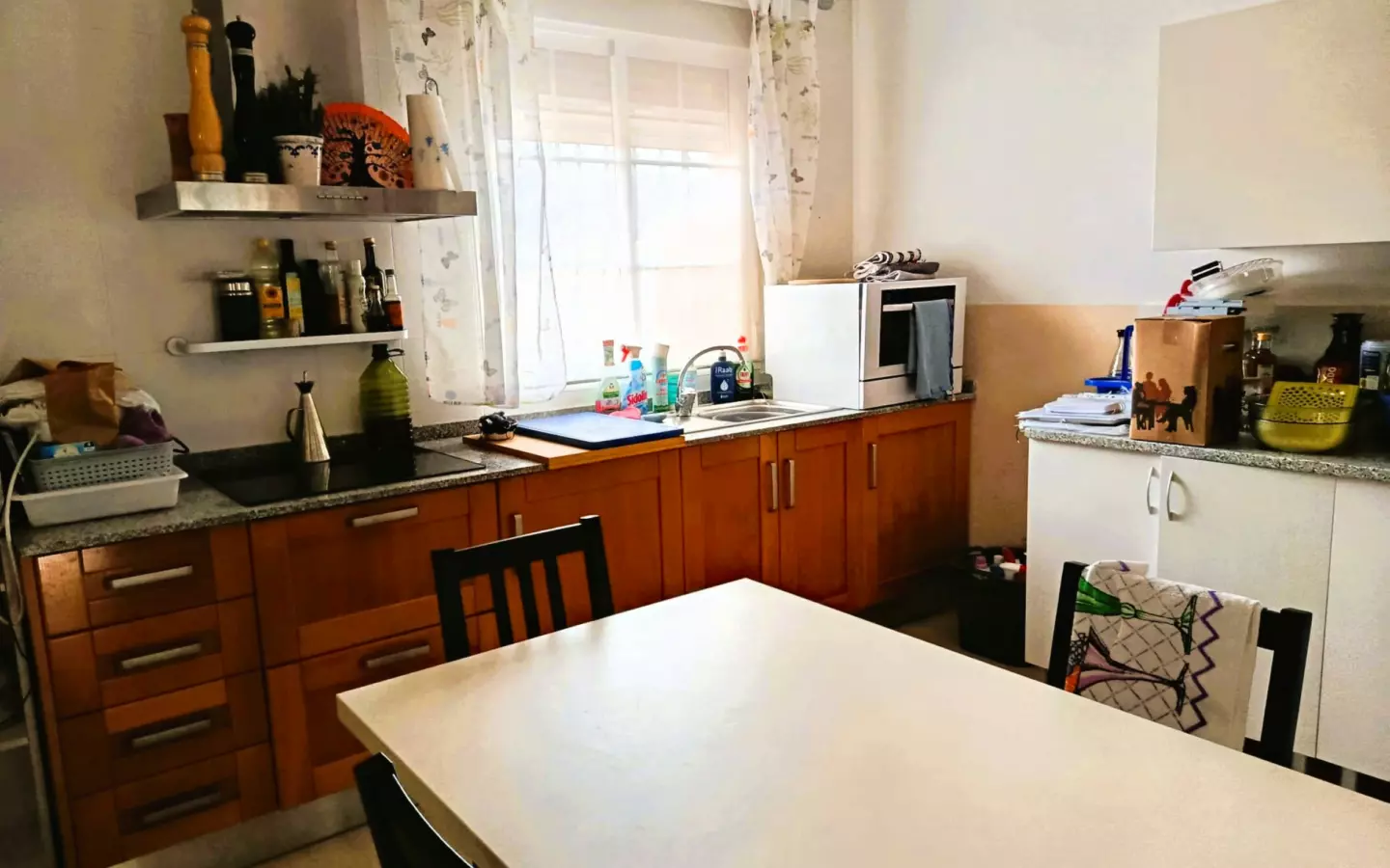 3-bedroom Country House In Pinoso, Spain (184 M²)