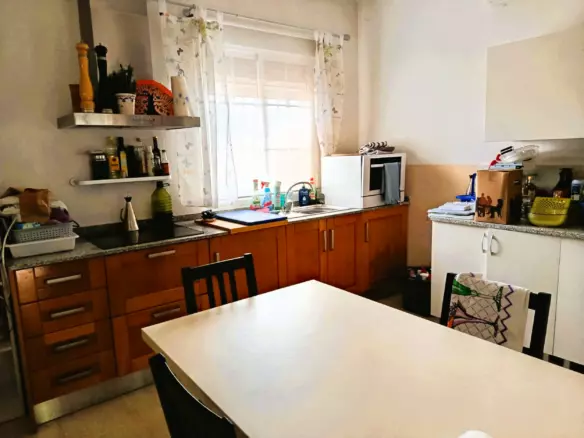 3-bedroom Country House In Pinoso, Spain (184 M²)