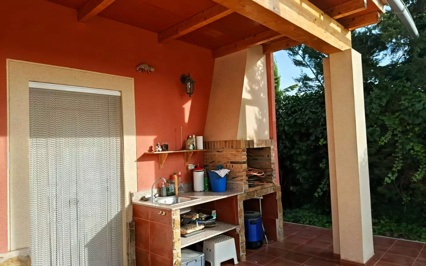 3-bedroom Country House In Pinoso, Spain (184 M²)