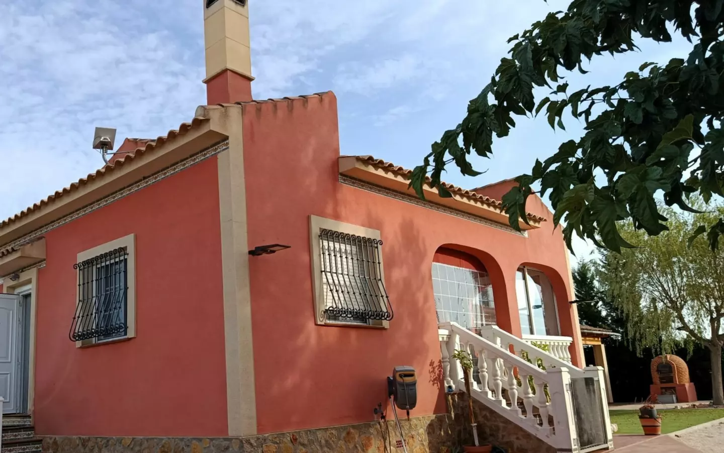 3-bedroom Country House In Pinoso, Spain (184 M²)