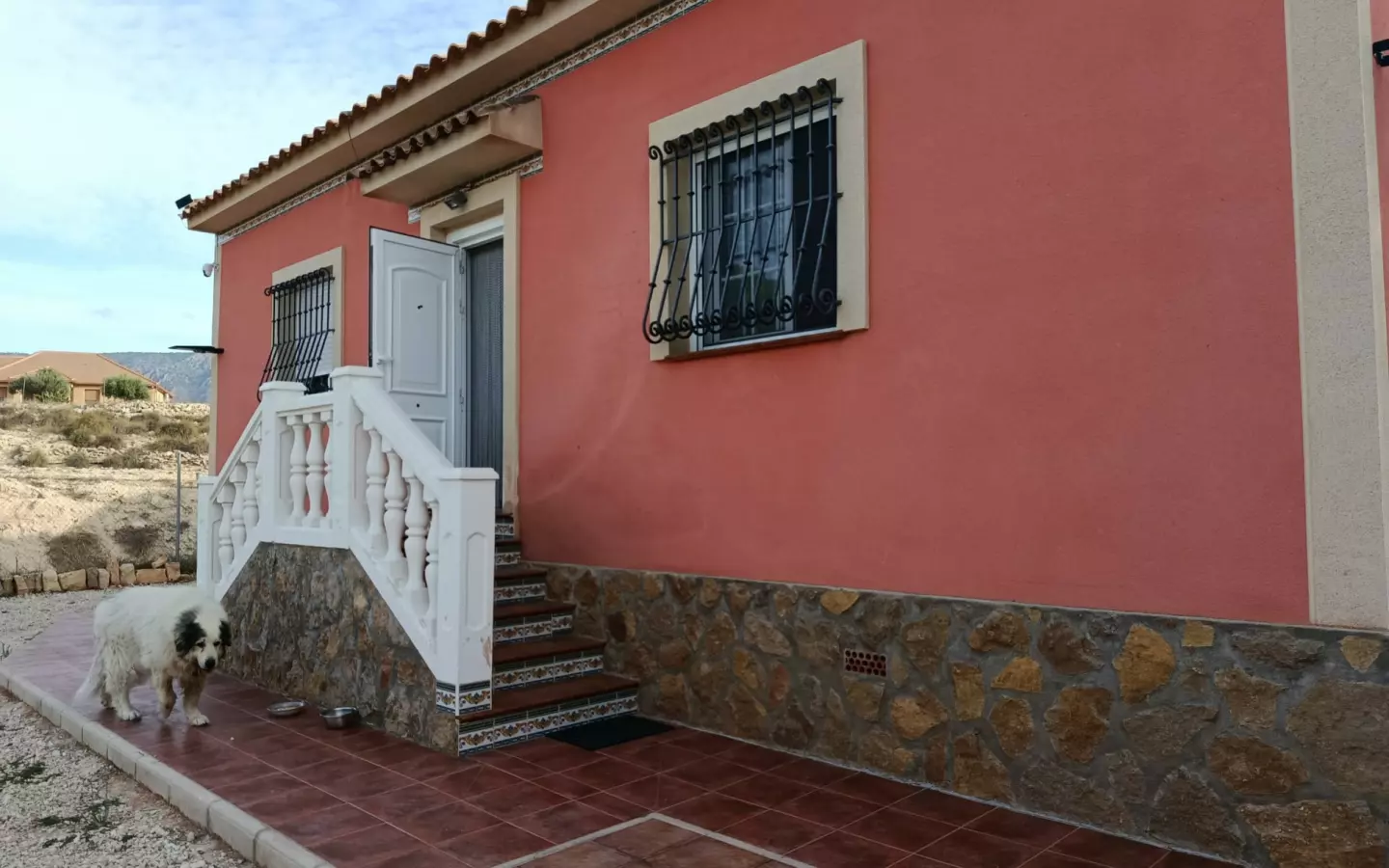 3-bedroom Country House In Pinoso, Spain (184 M²)