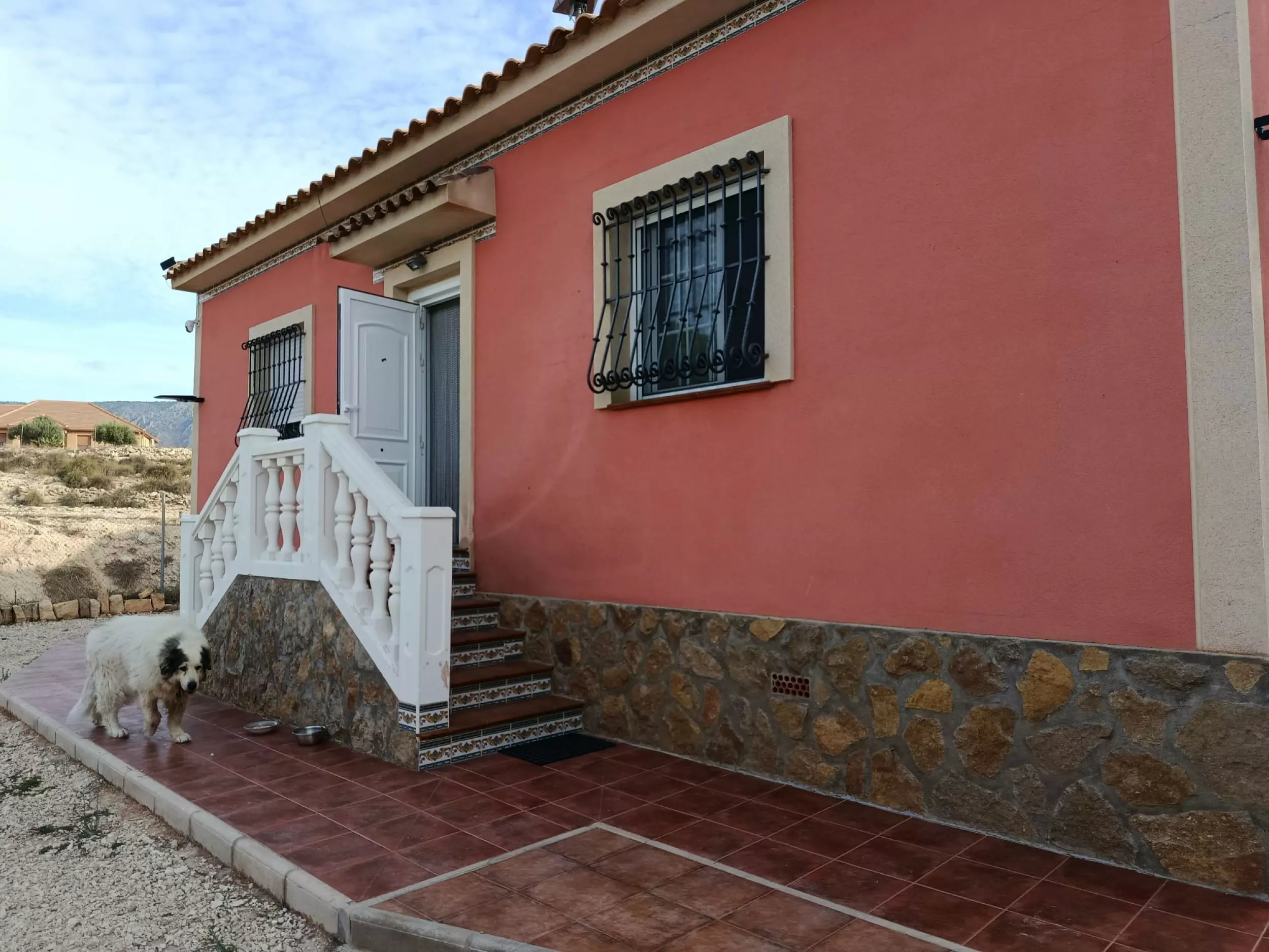 3-bedroom Country House In Pinoso, Spain (184 M²)