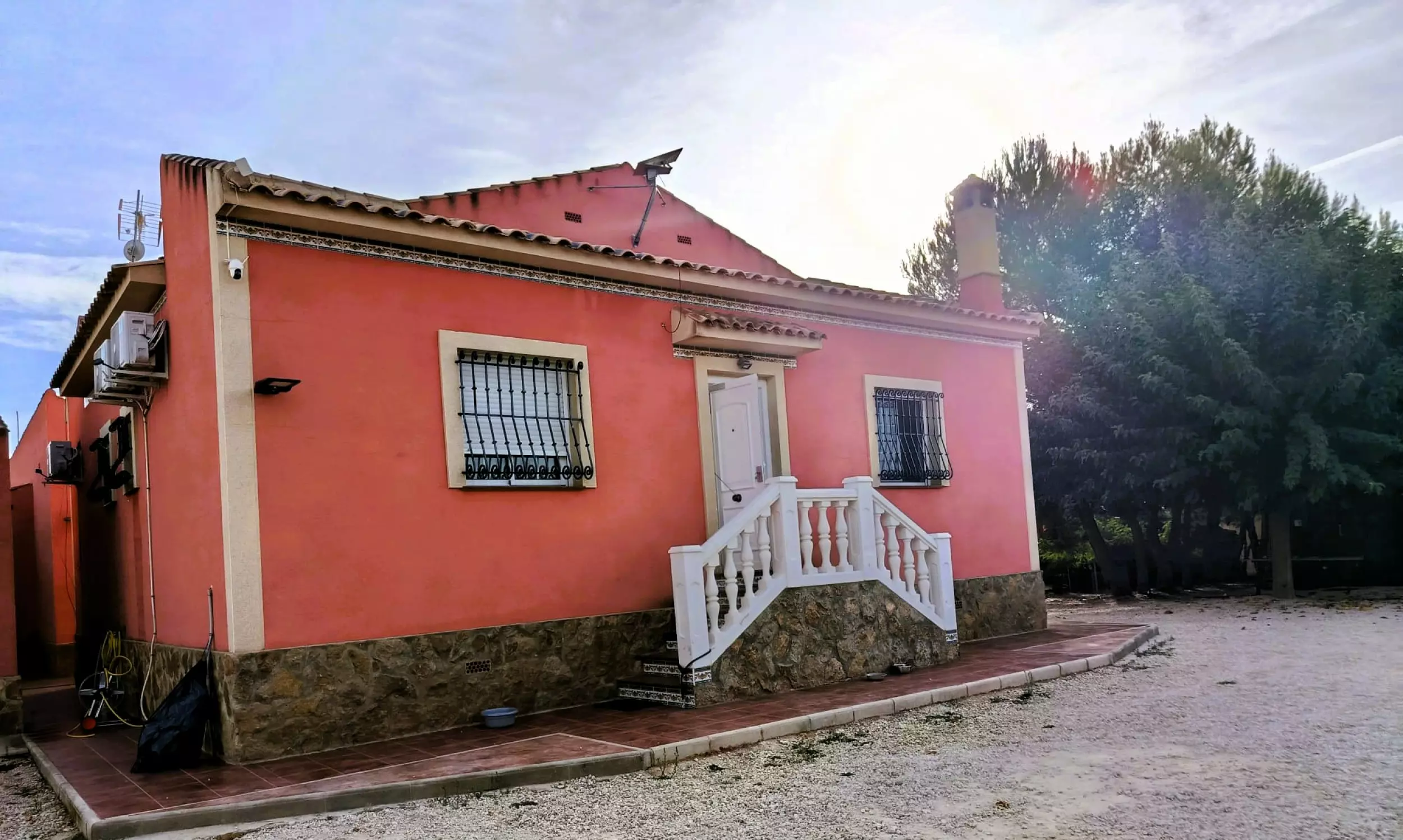 3-bedroom Country House In Pinoso, Spain (184 M²)