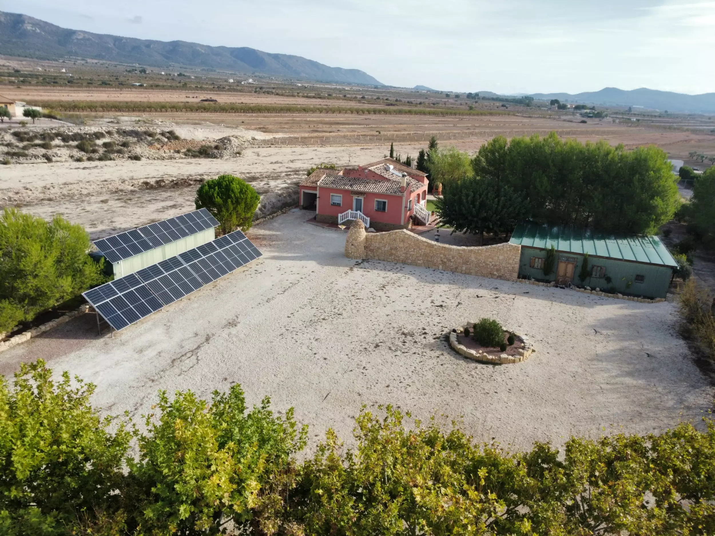 3-bedroom Country House In Pinoso, Spain (184 M²)