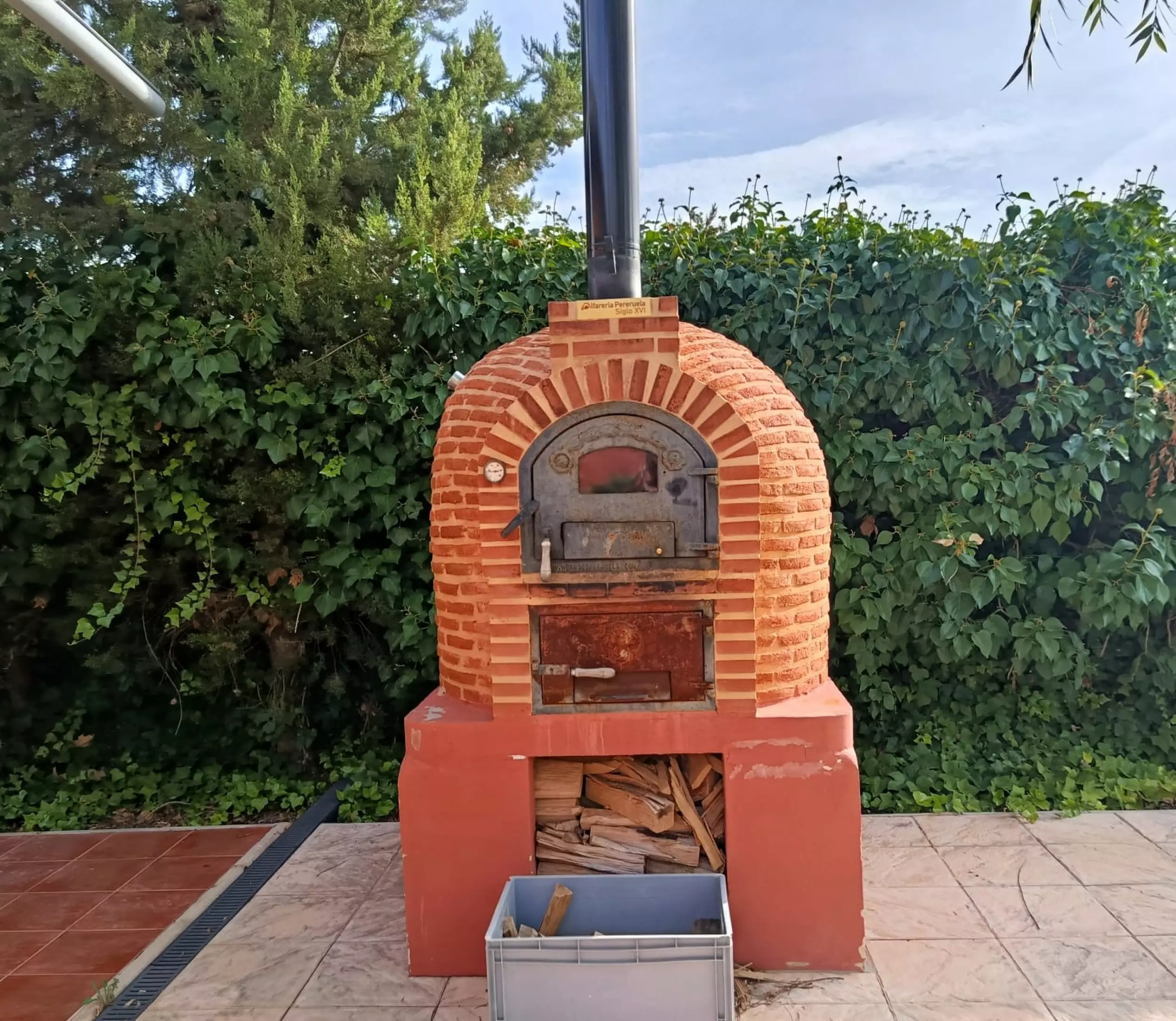 3-bedroom Country House In Pinoso, Spain (184 M²)