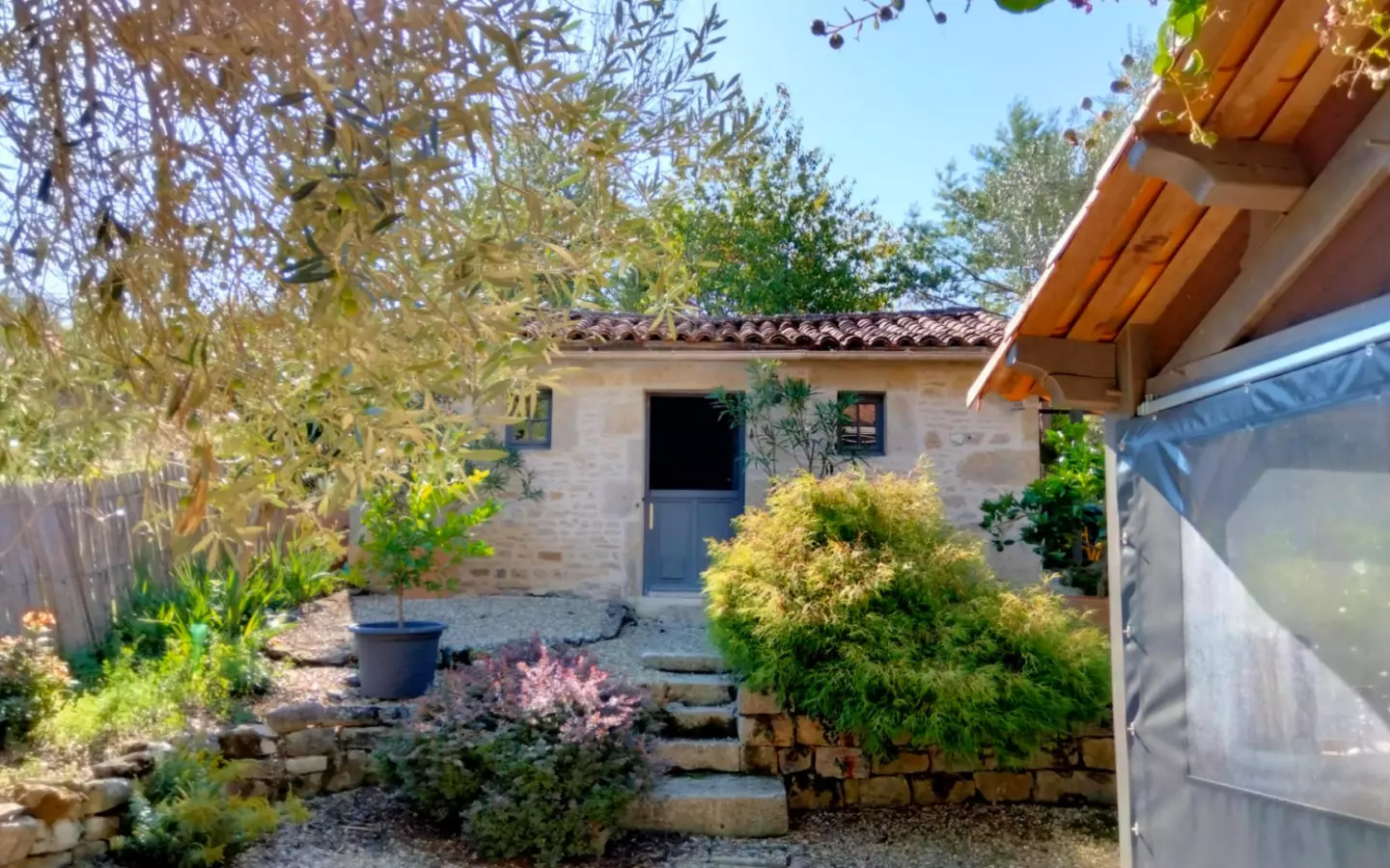3-bedroom Country House In Nanteuil-en-vallee, France (173 M²)