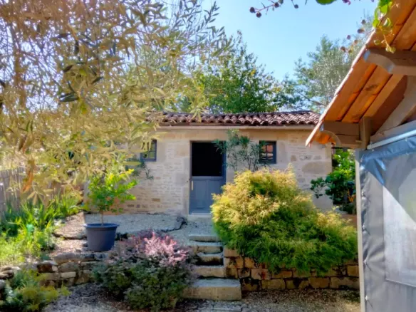 3-bedroom Country House In Nanteuil-en-vallee, France (173 M²)