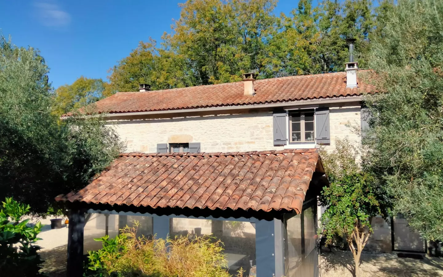 3-bedroom Country House In Nanteuil-en-vallee, France (173 M²)