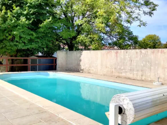 5-bedroom Maison De Maitre In Aigre, France (170 M²)