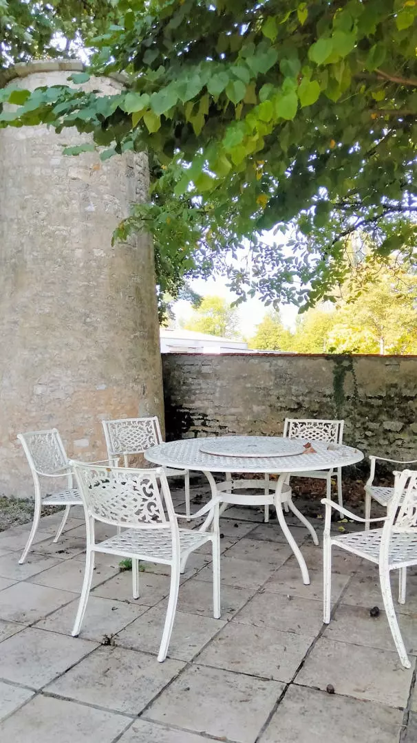 5-bedroom Maison De Maitre In Aigre, France (170 M²)