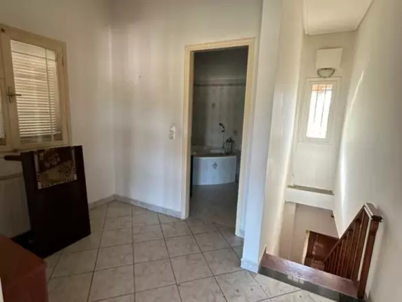 6-bedroom Detached House In Com. Malakasa, Greece (370 M²)