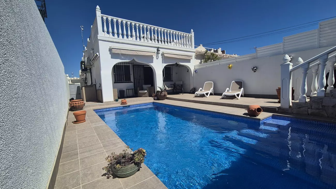 2-bedroom Semi In San Miguel De Salinas, Spain (72 M²)