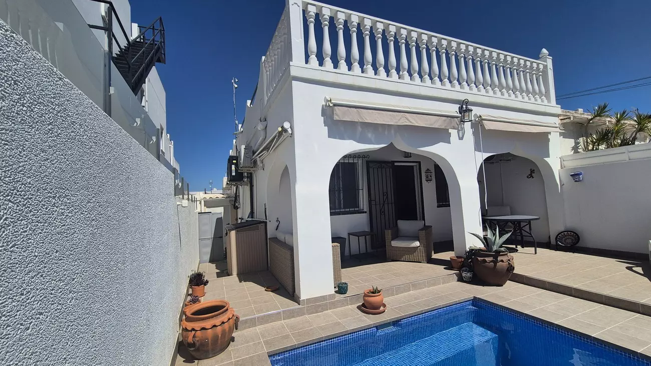 2-bedroom Semi In San Miguel De Salinas, Spain (72 M²)