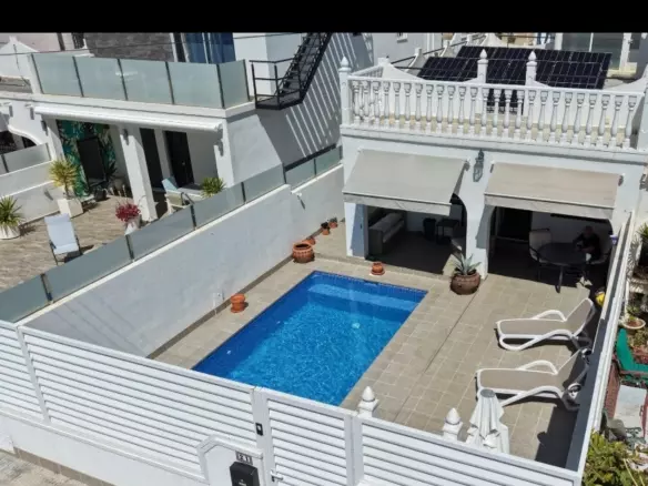 2-bedroom Semi In San Miguel De Salinas, Spain (72 M²)