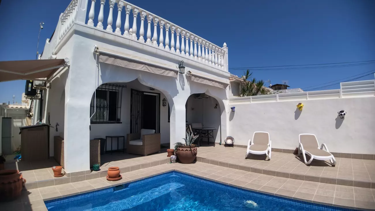 2-bedroom Semi In Villamartin, Spain (72 M²)