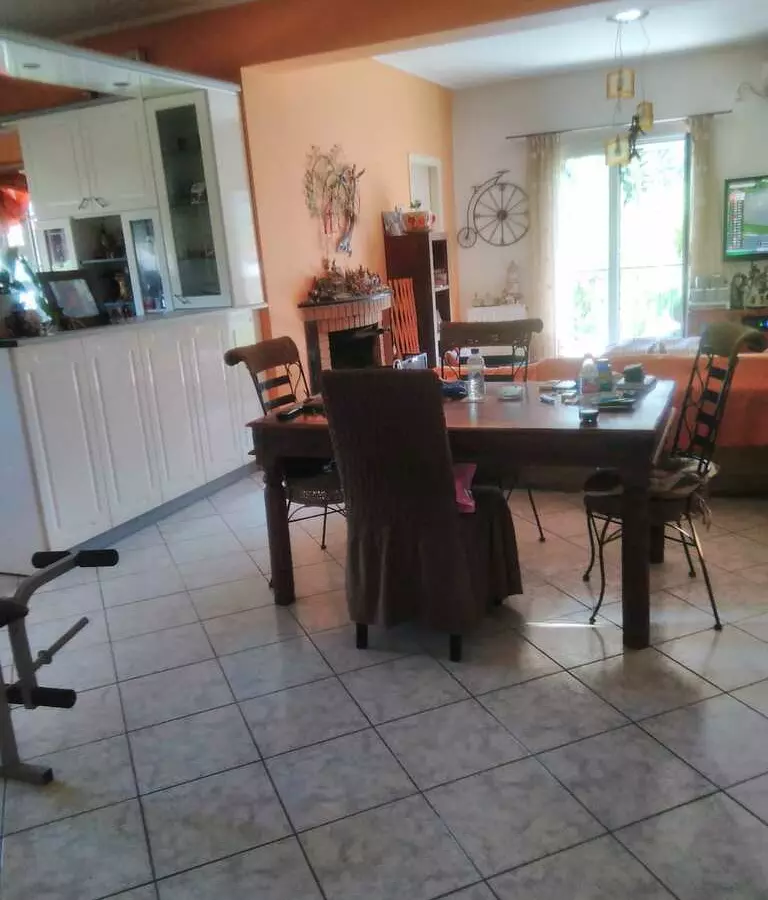 6-bedroom Detached House In Com. Malakasa, Greece (370 M²)
